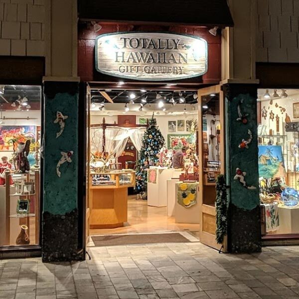 totally-hawaiian-square-night-store